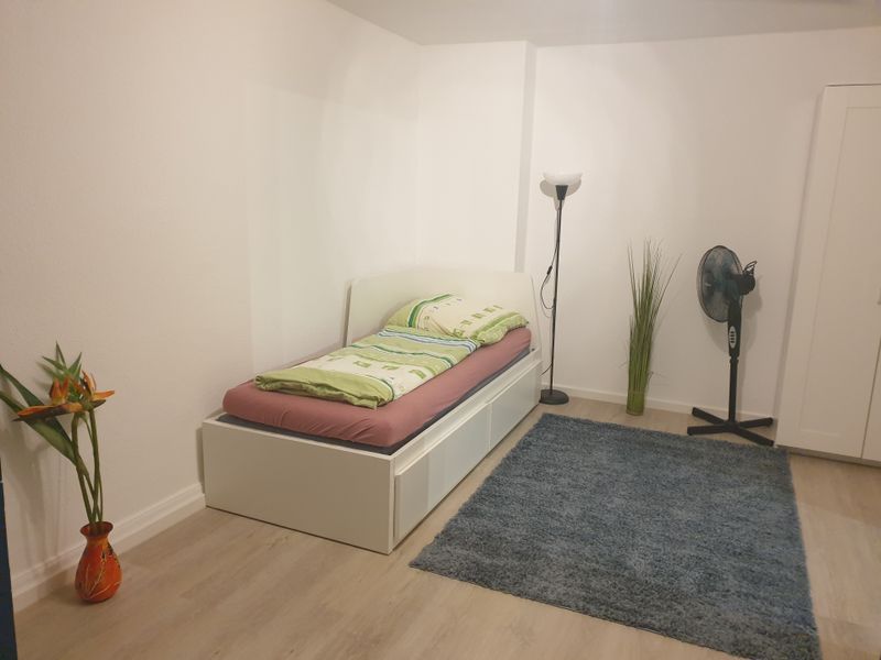 23915257-Ferienwohnung-8-Wiesbaden-800x600-2