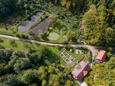 Blick auf den Obst- und Gemüsegarten