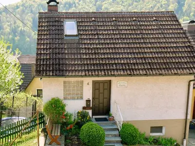 Ferienwohnung für 5 Personen (65 m²) in Muggendorf 1/10