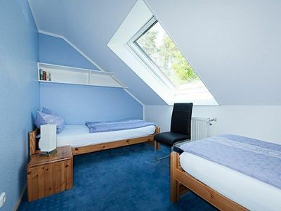 Schlafzimmer 2 oben 1