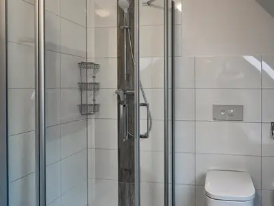 Badezimmer 1 -1