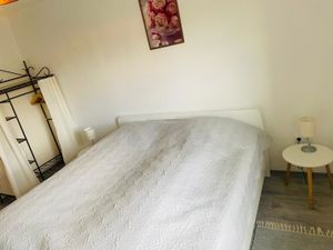 23694753-Ferienwohnung-4-Wildflecken-300x225-3