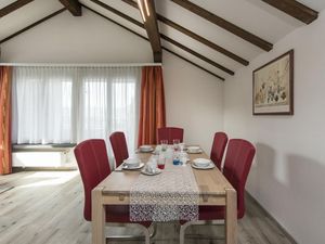 24000334-Ferienwohnung-4-Wildhaus-300x225-1