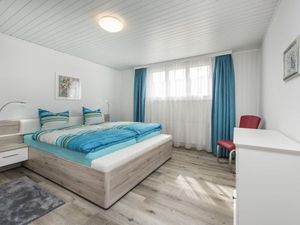 24000334-Ferienwohnung-4-Wildhaus-300x225-3