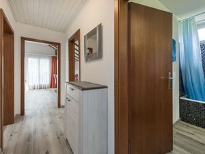 24000334-Ferienwohnung-4-Wildhaus-300x225-1