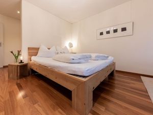 24000361-Ferienwohnung-6-Wildhaus-300x225-4