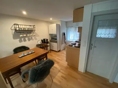 Esszimmer zur Küche hin