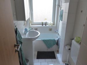 21650987-Ferienwohnung-3-Wilhelmshaven-300x225-5