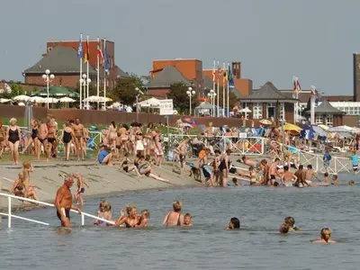 Spiel und Spaß am Südstrand
