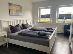 22302057-Ferienwohnung-4-Wilhelmshaven-300x225-2