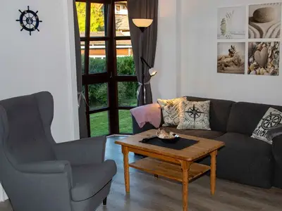 Ferienwohnung für 3 Personen (49 m²) in Wilhelmshaven 1/10