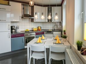 22473933-Ferienwohnung-3-Willingen (Upland)-300x225-4