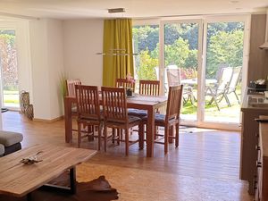 23992195-Ferienwohnung-7-Willingen (Upland)-300x225-1