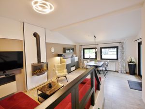 23992191-Ferienwohnung-4-Willingen (Upland)-300x225-5