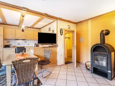 Photo, INSIDE, OUTSIDE