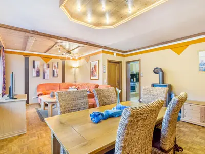 Photo, INSIDE, OUTSIDE