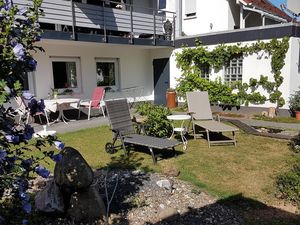 3808137-Ferienwohnung-2-Wiltingen-300x225-2