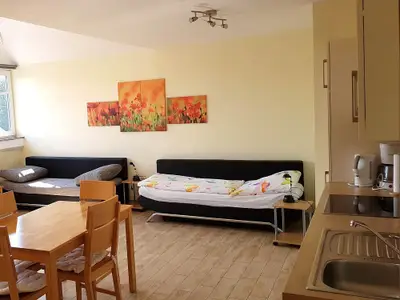 Fewo 3: Wohnraum mit Küche