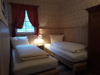Schlafzimmer 2