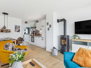 23824300-Ferienwohnung-4-Winterberg-300x225-2