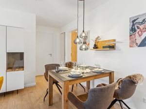 23824300-Ferienwohnung-4-Winterberg-300x225-3