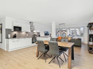 23824399-Ferienwohnung-4-Winterberg-300x225-3