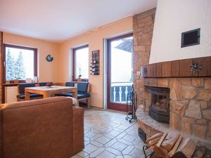 23203217-Ferienwohnung-4-Winterberg-300x225-3