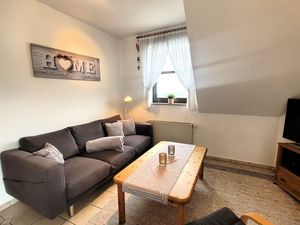 23882387-Ferienwohnung-4-Winterberg-300x225-1