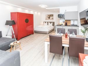 23833882-Ferienwohnung-4-Winterberg-300x225-3