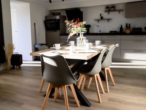 23834770-Ferienwohnung-7-Winterberg-300x225-1