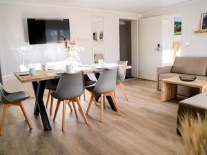 23834770-Ferienwohnung-7-Winterberg-300x225-2