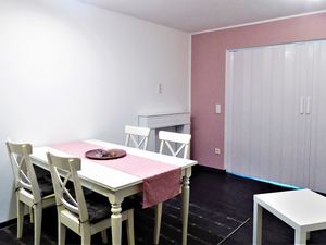 23884190-Ferienwohnung-4-Winterberg-300x225-4