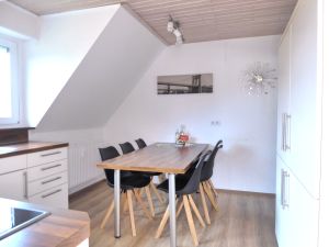 23884366-Ferienwohnung-6-Winterberg-300x225-4