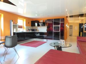 23884758-Ferienwohnung-4-Winterberg-300x225-0