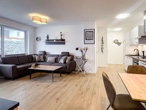 23893639-Ferienwohnung-5-Winterberg-300x225-1