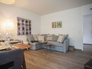 21933591-Ferienwohnung-4-Winterberg-300x225-3