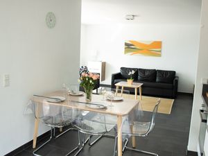 22051749-Ferienwohnung-4-Winterberg-300x225-4