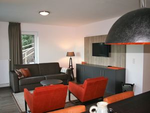 23578939-Ferienwohnung-4-Winterberg-300x225-3