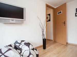 23150339-Ferienwohnung-2-Winterberg-300x225-3