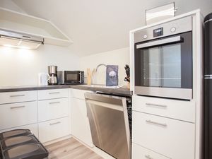 23497255-Ferienwohnung-6-Winterberg-300x225-4