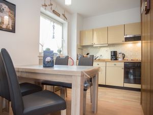 23948824-Ferienwohnung-4-Winterberg-300x225-2