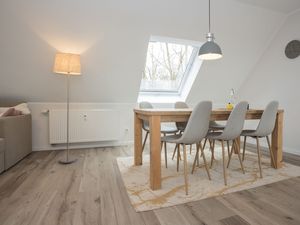 23988466-Ferienwohnung-6-Winterberg-300x225-3