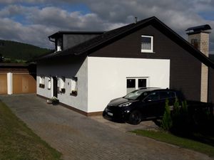 22314625-Ferienwohnung-4-Winterberg-300x225-1