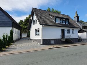 23311543-Ferienwohnung-8-Winterberg-300x225-1