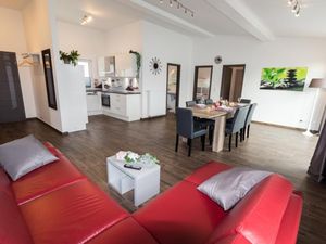 23969541-Ferienwohnung-6-Winterberg-300x225-0