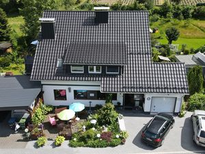 22146823-Ferienwohnung-8-Winterberg-300x225-0