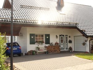 22665529-Ferienwohnung-2-Winterberg-300x225-1