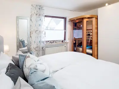 Schlafzimmer mit Infrarotsauna