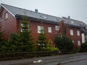 22100477-Ferienwohnung-4-Winterberg-300x225-1