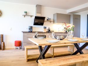 23834775-Ferienwohnung-8-Winterberg-300x225-3